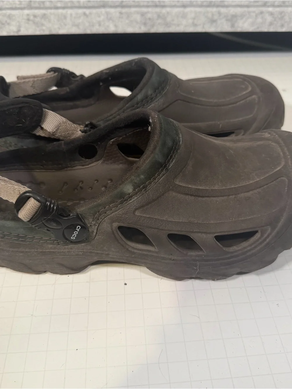 CROCS Crosstrail Men’s Brown and Black Slip-On Clogs with Back Strap Size 9